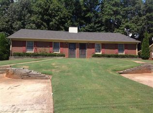 305 Haymarket Ln, Lawrenceville, GA 30046