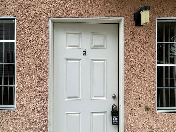 2nd image of 200 S Marengo Ave