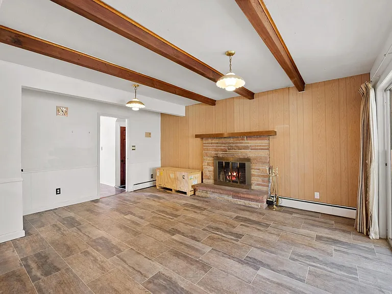 905 W 6th Ave — Photo 19