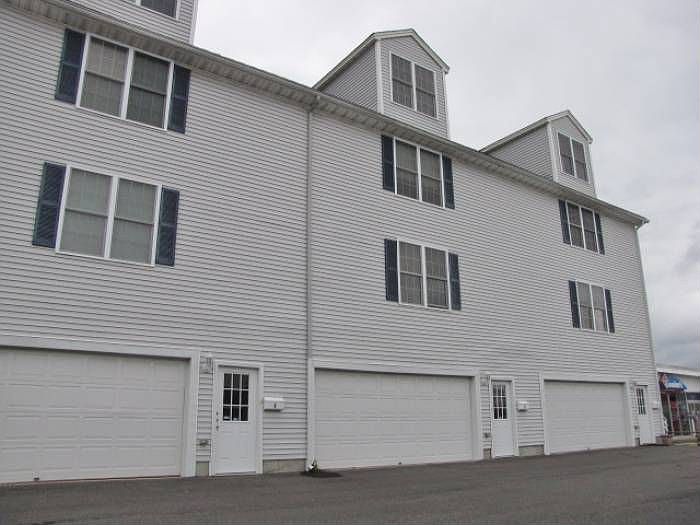 3 Level Townhouse