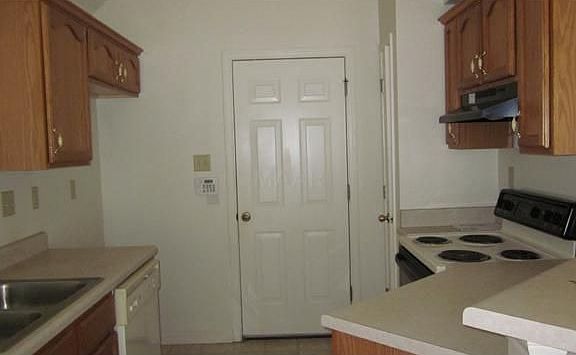 5th image of 93 Autumn Branch Ln