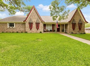 1008 Willowcreek Rd, Cleburne, TX 76033