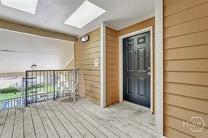 4301 Walden Park Dr — Photo 3