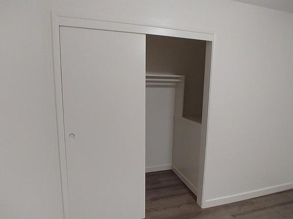 5th image of 6167 Oakgreen Cir #6167