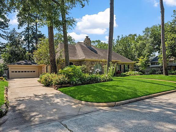 2nd image of 1723 Hidden Villas Dr