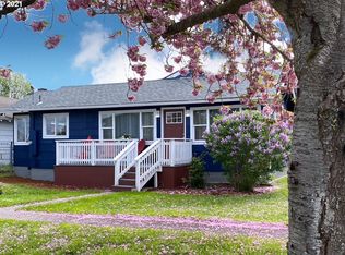 964 9th Ave, Longview, WA 98632