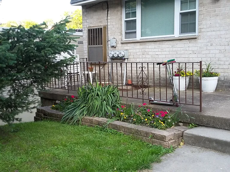 289 Greenough St #1 — Photo 8