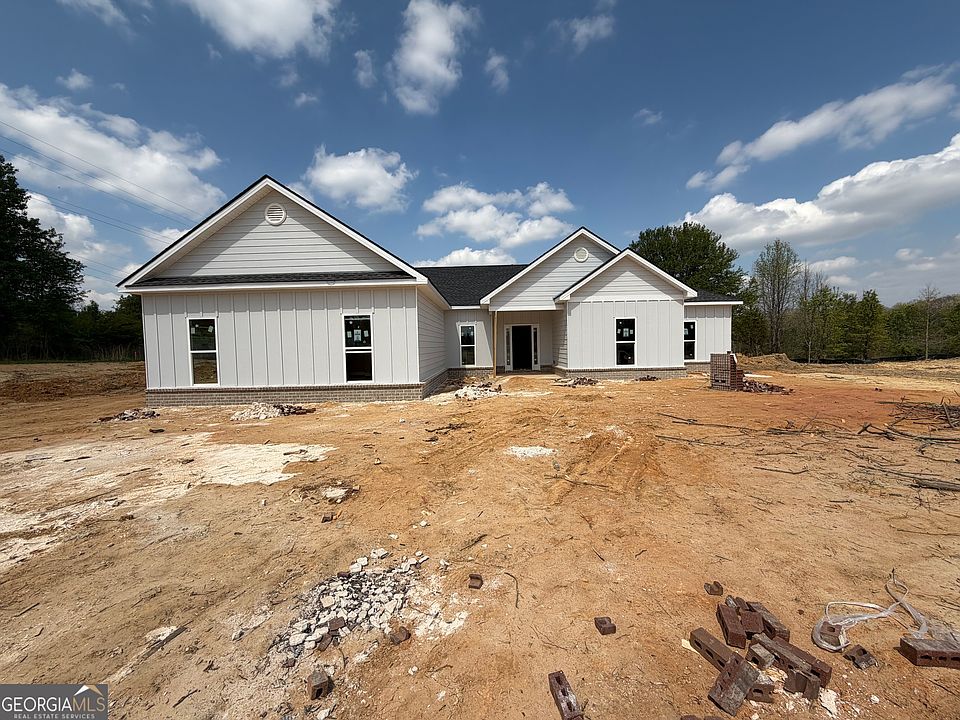 1st image of 563 Rockwell Church Rd NW