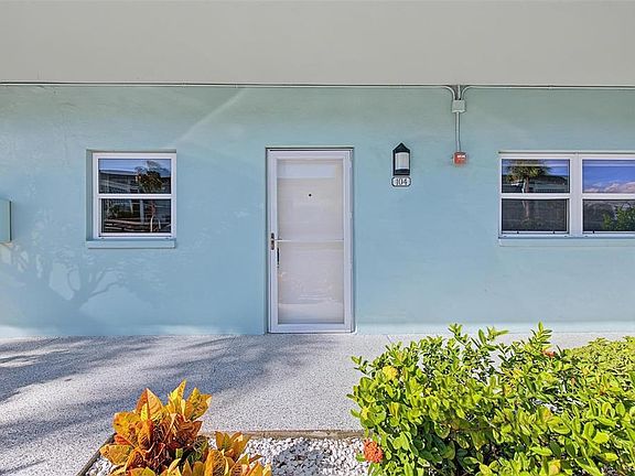 2nd image of 7 DUNOON PLACE #104