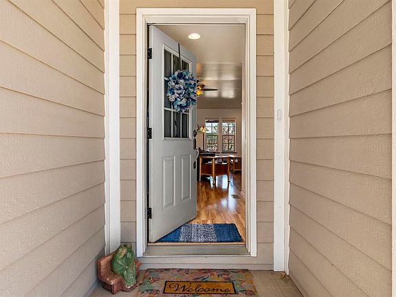 4th image of 602 Geralds Way