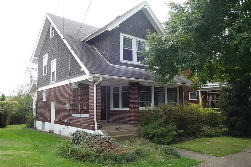 1630 Morningside Ave photo 1