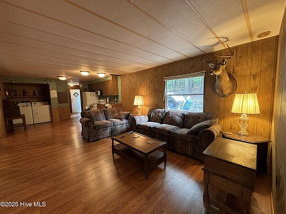 2nd image of 230 Sugar Loaf Road