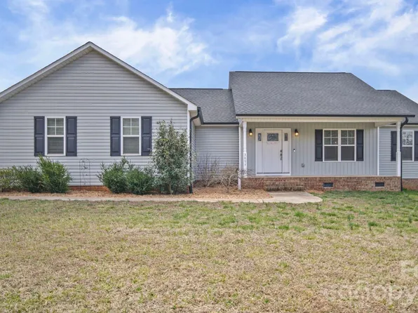 3897 Ritchie Rd, Lincolnton, NC 28092