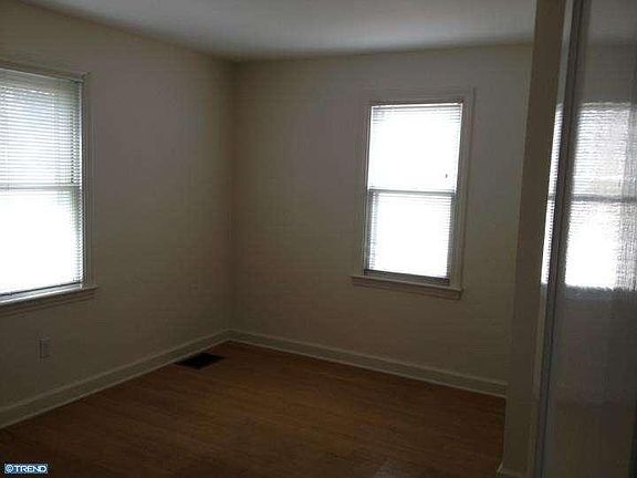 4th image of 4204 Woodland Ave