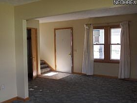 2nd image of 1904 Superior Ave NE