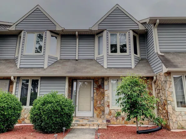 5315 Summit Heights Dr, Winston Salem, NC 27104