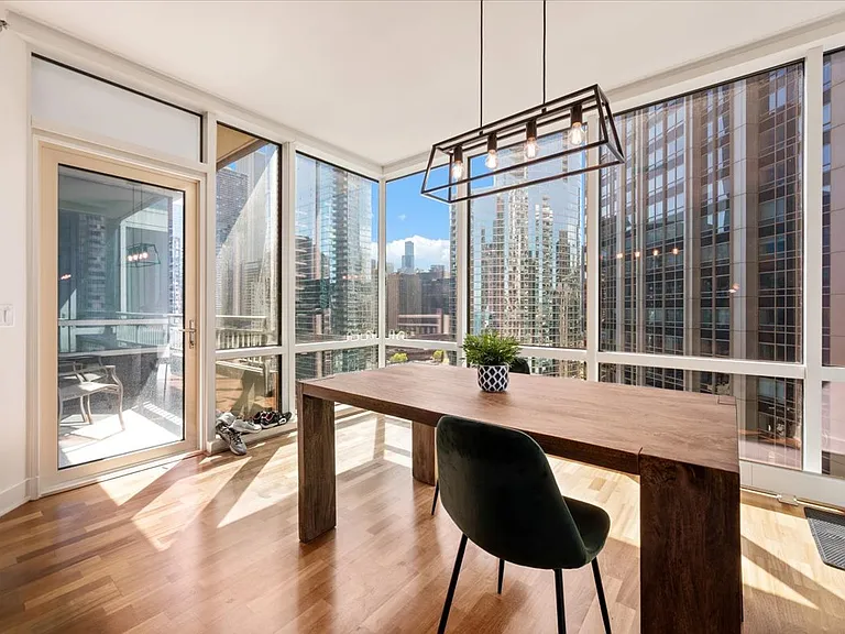 505 N McClurg Ct #2306 — Photo 11
