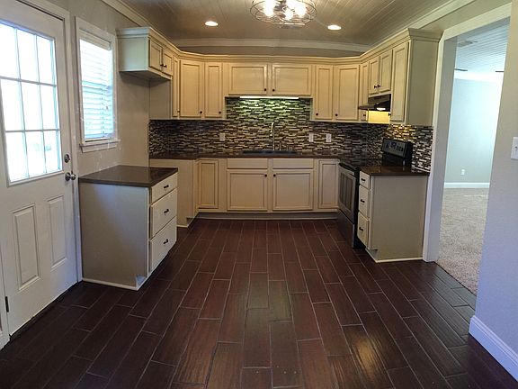 3rd image of 6310 Bain Blvd