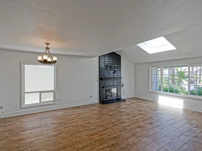 7148 Island Village Dr — Photo 10