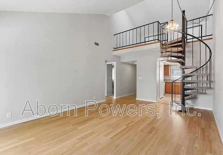 3180 Country Club Dr #3B — Photo 3