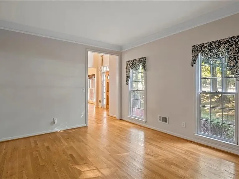 369 Patterson Rd — Photo 5