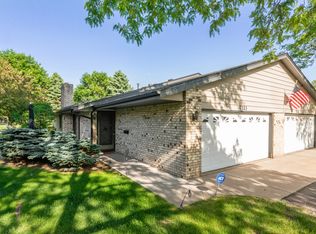 7123 Robinwood Bay, Woodbury, MN 55125