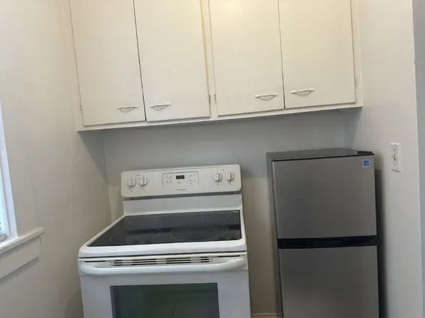 Studio, $950, 1531 E 1st St, Duluth, MN 55812