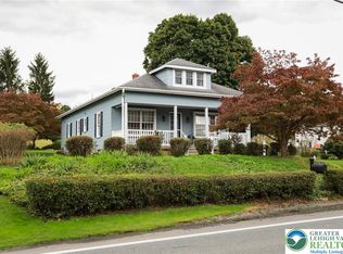 6373 Chestnut St, Zionsville, PA 18092