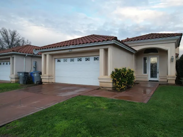 1607 Camino Ln, Madera, CA 93637
