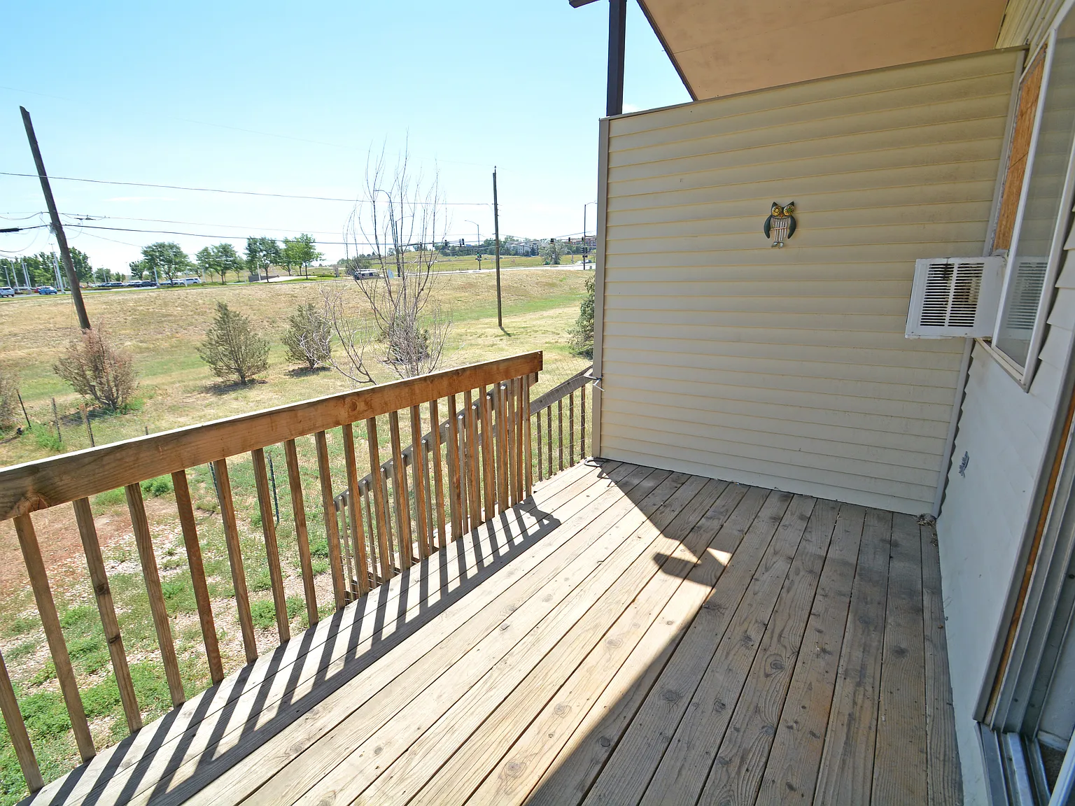 2 bed, 1100 sqft, $1,600 — Photo 2