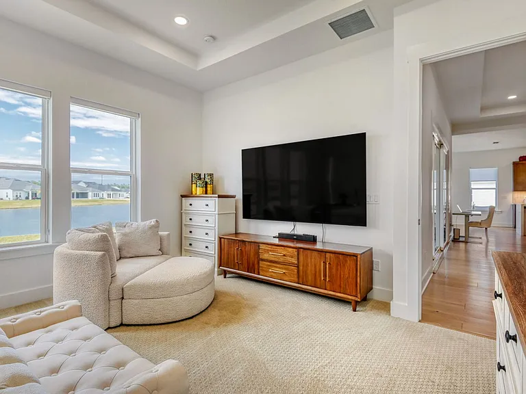 279 Bismarck Palm Rd — Photo 17