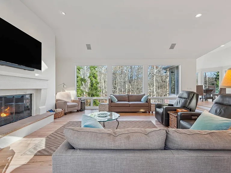 15 Eastwood Ct — Photo 9