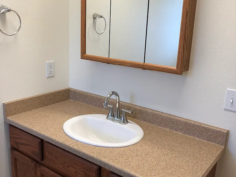 845 Railroad Ave #A — Photo 6