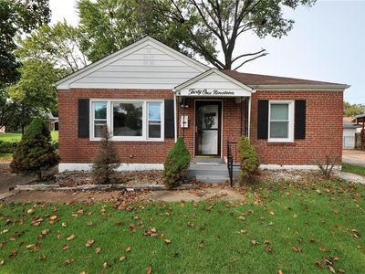3119 Saint David Ln, Saint Ann, MO, 63074