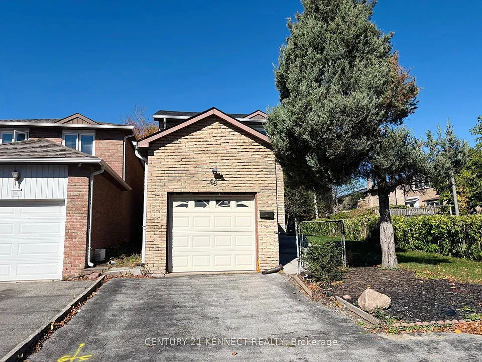 68 Larksmere Ct