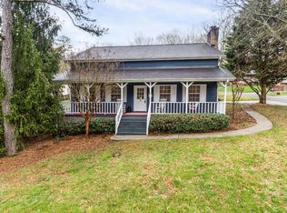 101 Harper Ln, Oak Ridge, TN 37830