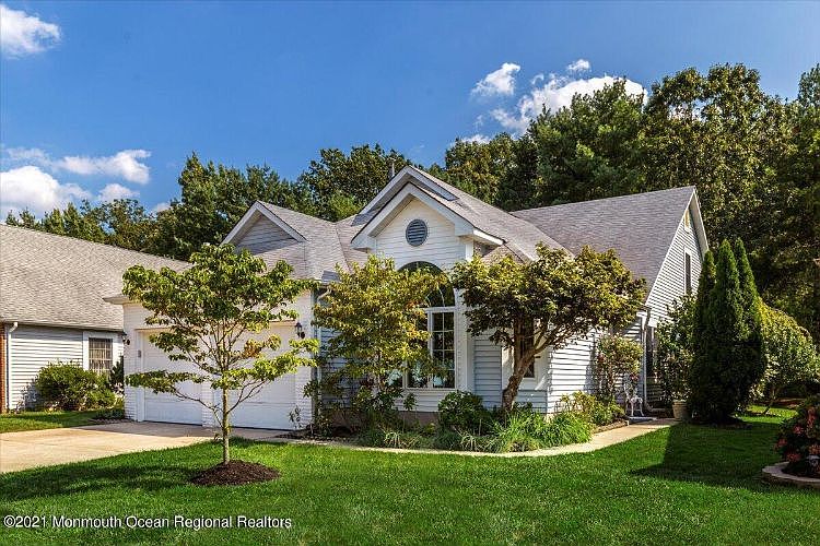 1st image of 1774 Sweetbay Dr