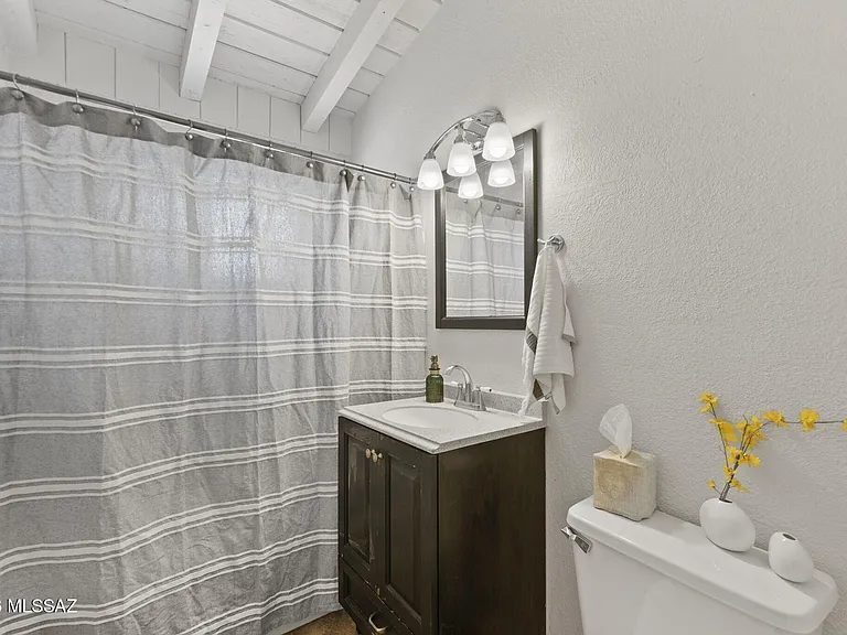 2508 E Seneca St #3 — Photo 22