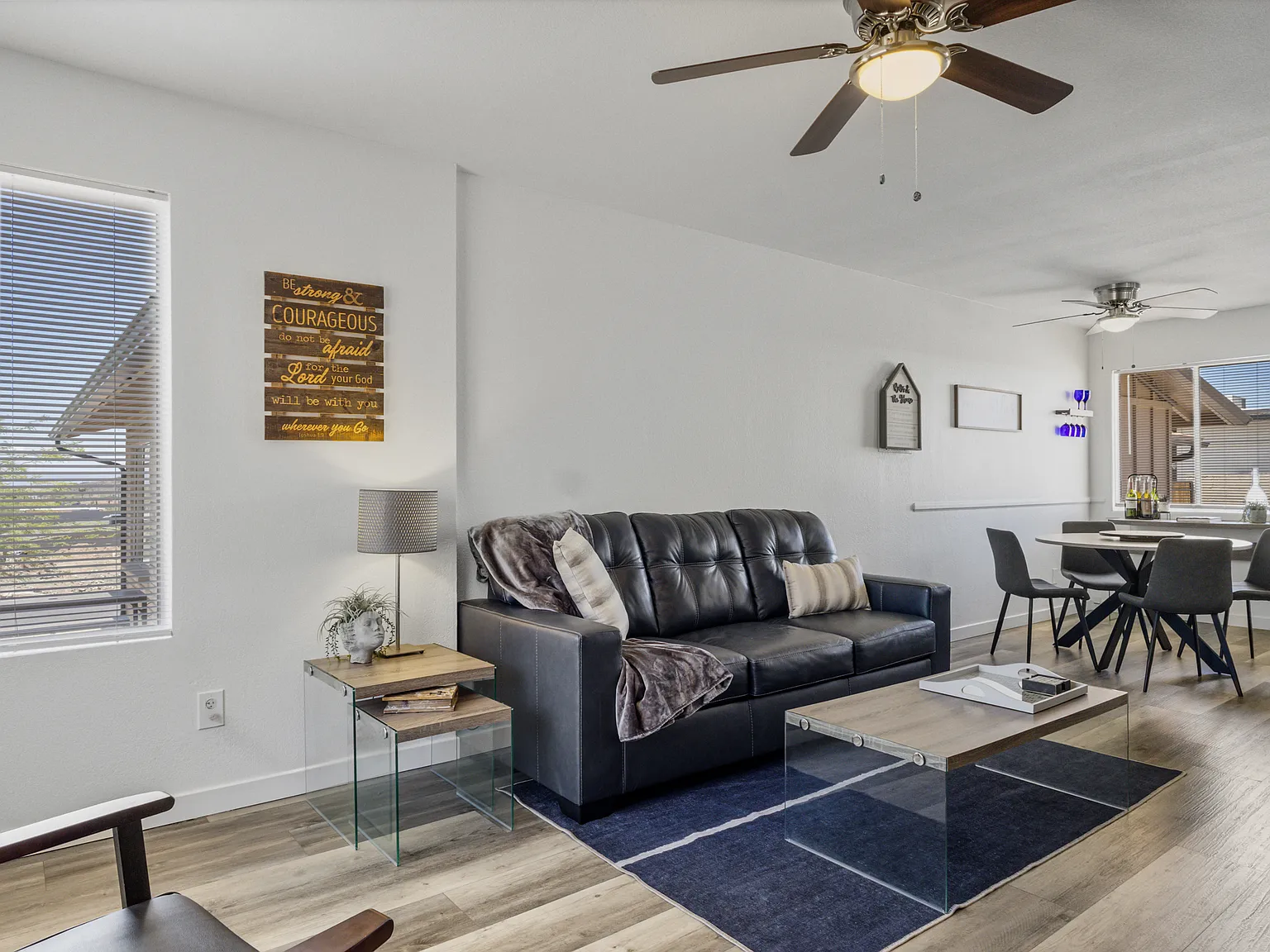 2 bed, 896 sqft, $2,000 — Photo 1