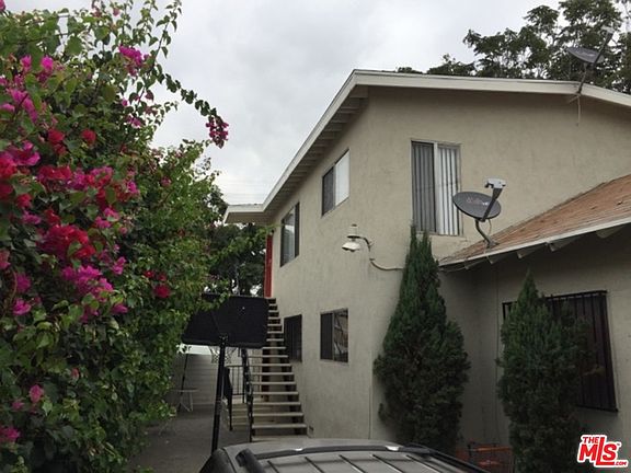 5th image of 423 E 61st St