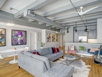 1120 Texas St APT 9C, Houston, TX, 77002