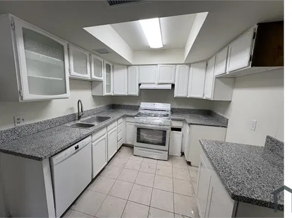 2662 Heritage Cir, Las Vegas, NV 89121