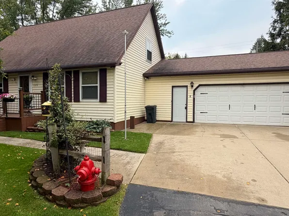 7275 Hall Rd, Davisburg, MI 48350