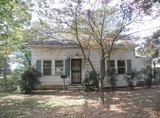 300 Whitman St, Earle, AR 72331