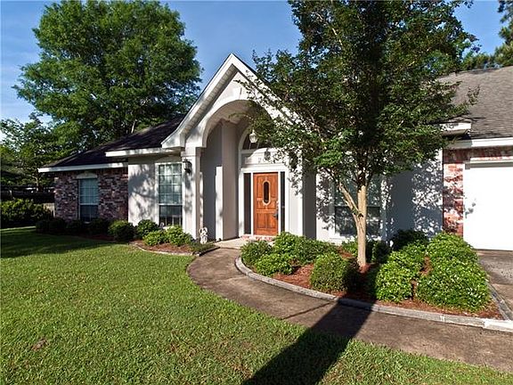 2nd image of 202 Paradise Ct