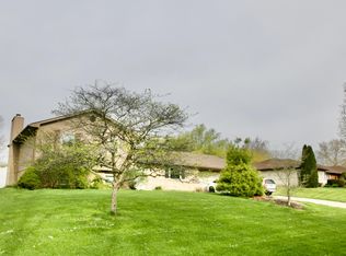 1671 N Laddie Ct, Dayton, OH 45432