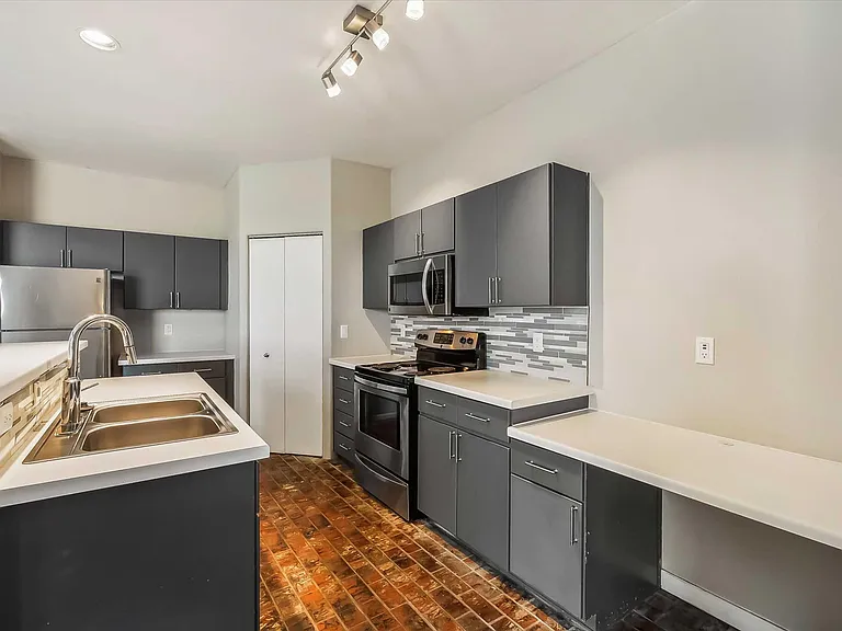 The Turn Apartments — Photo 20