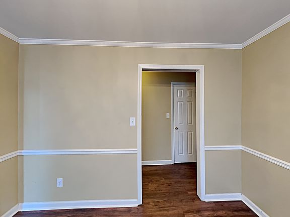 4th image of 1525 Jade Cove Dr