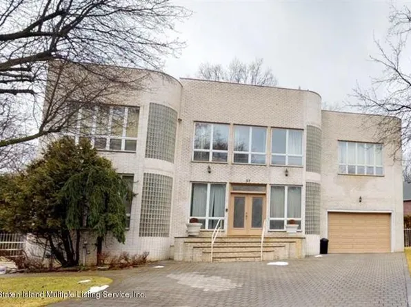 37 Christine Court image 1 of 26