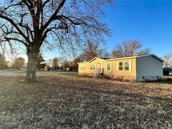 602 Green St, Campbell, MO 63933